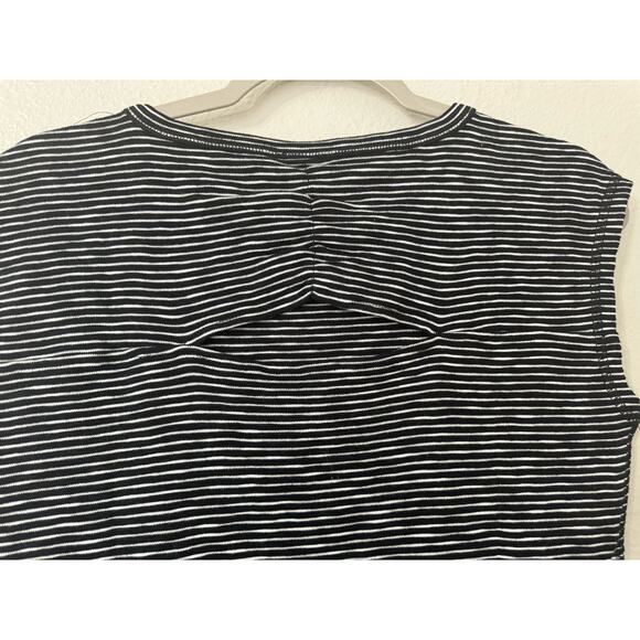 T by Talbots Black and White Striped Cap Sleep Shirt Size Small - Picture 4 of 6